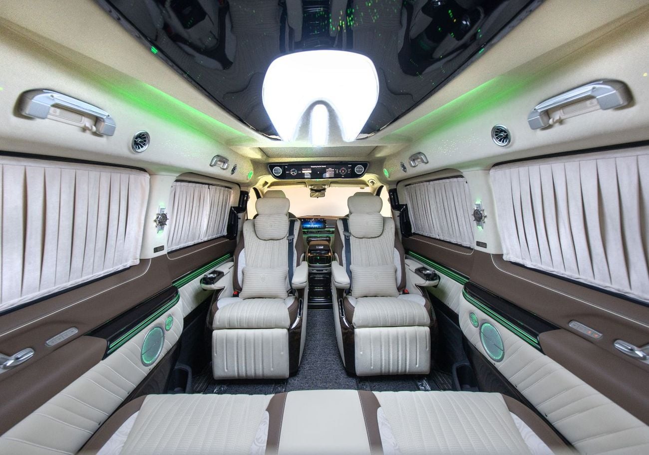 مرسيدس بنز V 300 1 of 28 Magellan Edition | 2 Year Interior Warranty