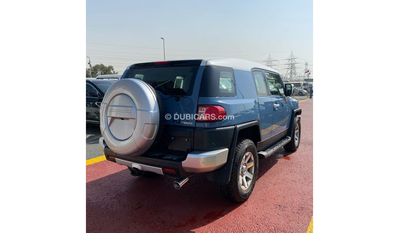 Toyota FJ Cruiser TOYOTA FJ CRUISER 4.0L SUV AWD MODEL 2021 BLUE COLOR GCC