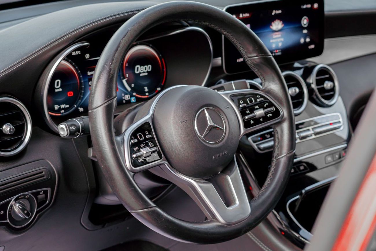 Mercedes-Benz GLC 300 Coupe 2.0L