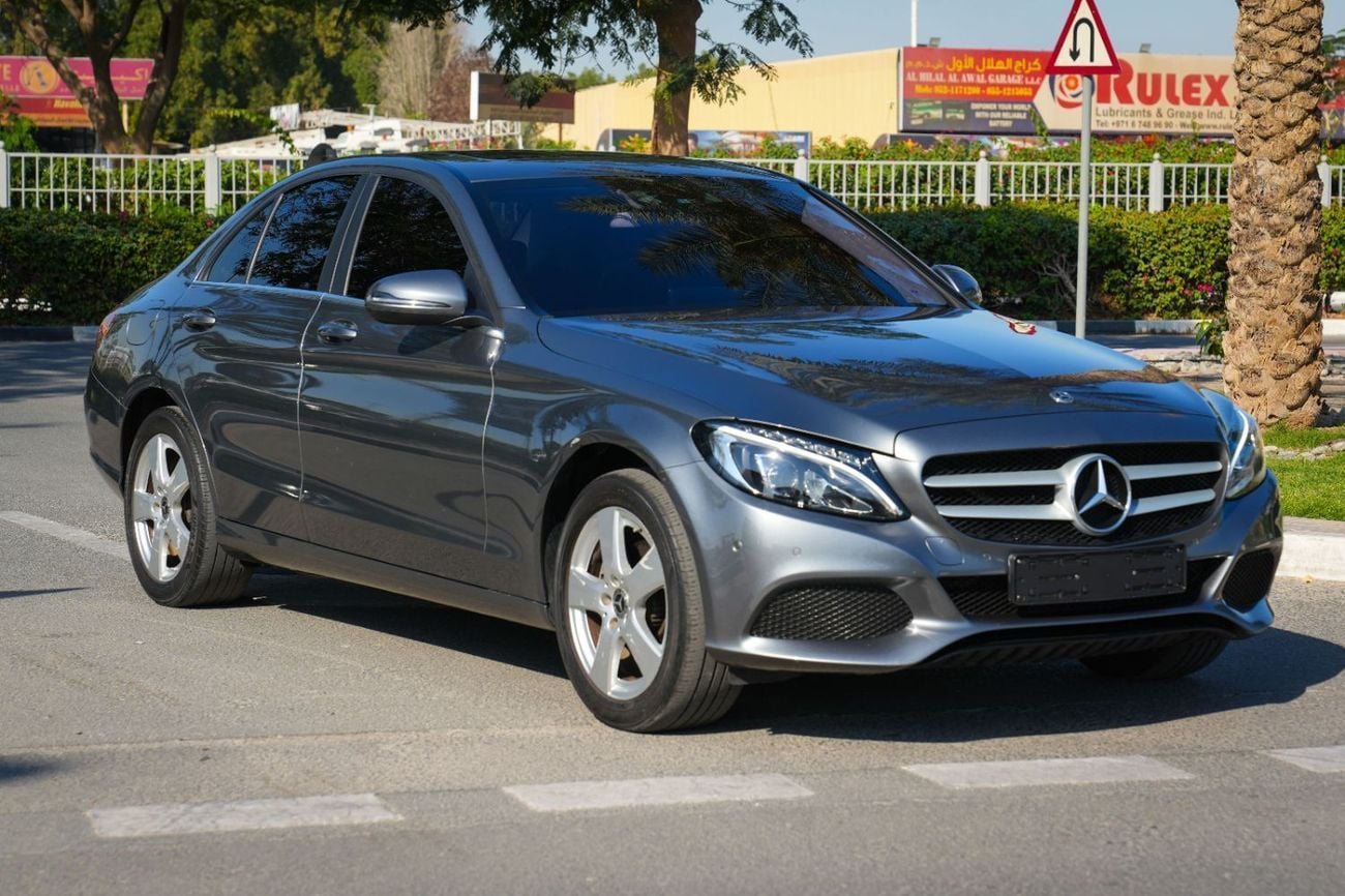Mercedes Benz C200 2018 KOREAN SPECS!! IMMACULATE CONDITION