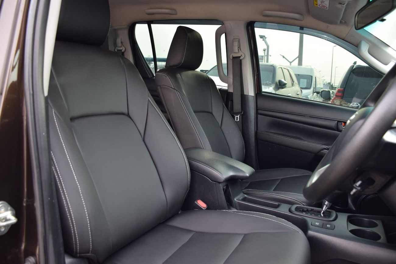 Toyota Hilux 4X4 DIESEL 2.8L Right Hand (Export Only)