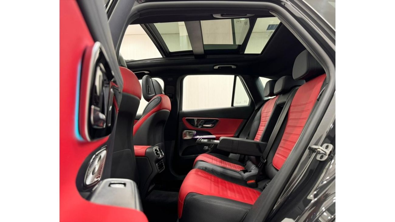 Mercedes-Benz GLC 200 2024 Mercedes Benz GLC200 AMG 4MATIC, May 2029 Mercedes Warranty, Full Options, Very Low Kms, GCC