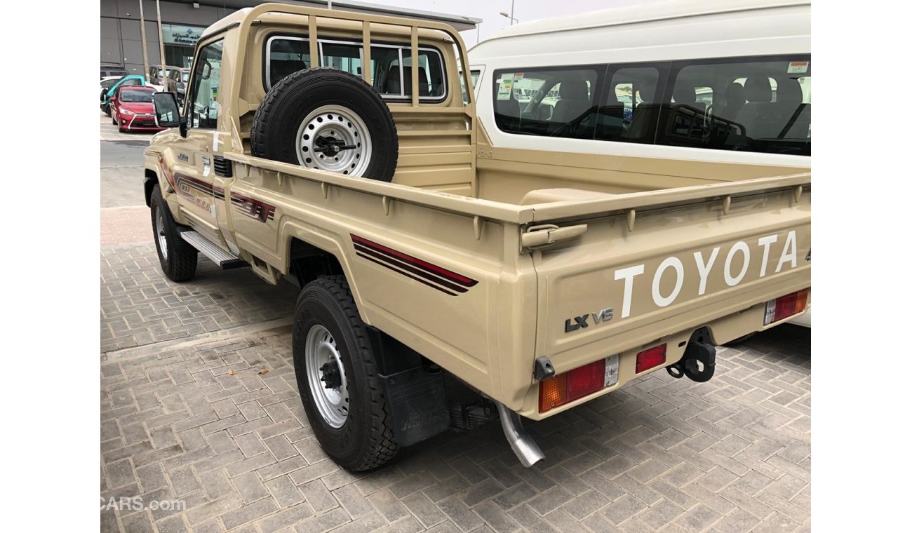 Toyota Land Cruiser Pick Up LX V6 4.0 2019