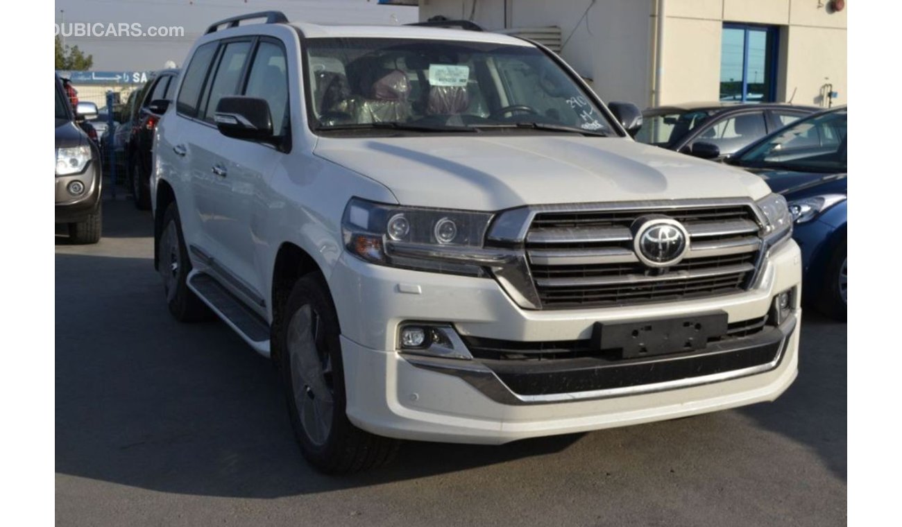 تويوتا لاند كروزر TOYOTA LAND CRUISER VXR V8 4.5L DIESEL// EXECUTIVE LOUNGE //// MODEL 2020 NEW /// SPECIAL OFFER ///