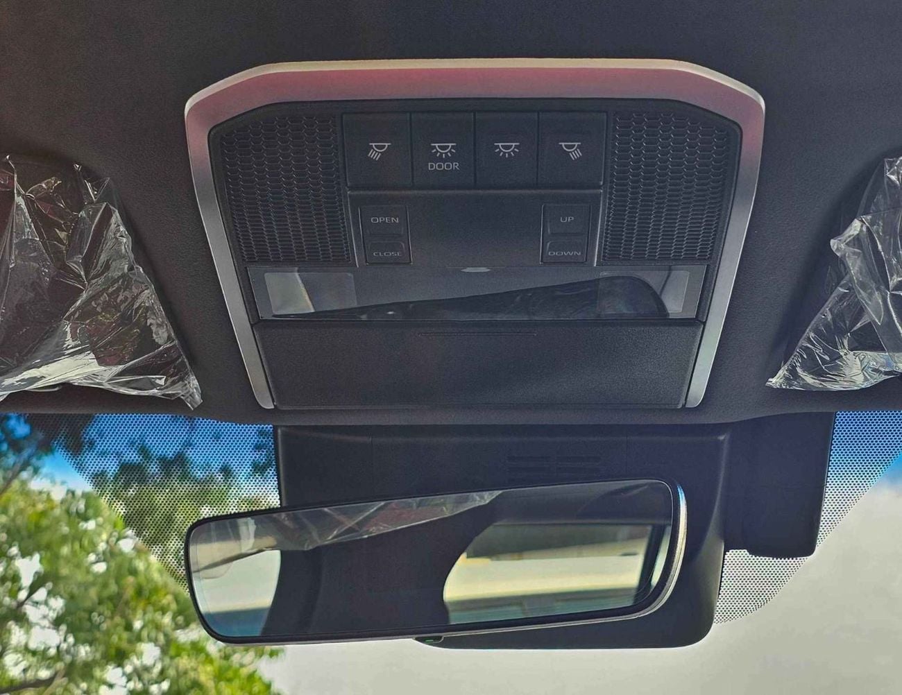 Toyota Land Cruiser GR SPORT 1MHEV HIGH HYBRID / 3.5L PETROL V6 / RADAR /REAR ENTERTAINMENT DVD/COOL BOX (CODE#LC3HGR)