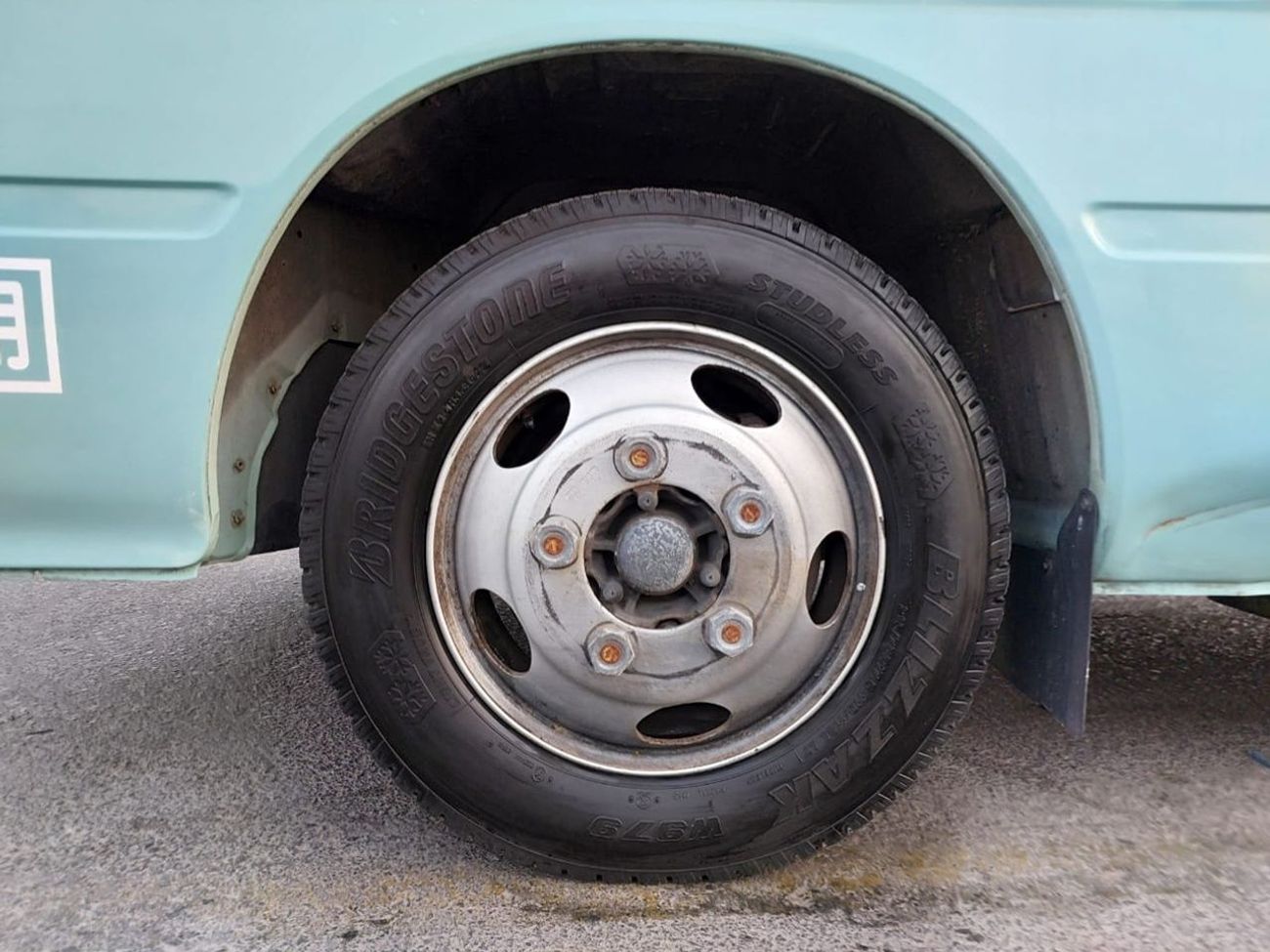 Toyota Coaster TOYOTA COASTER BUS RHD 2001 MODEL 4.2 L DIESEL AUTOMATIC(PM10587)