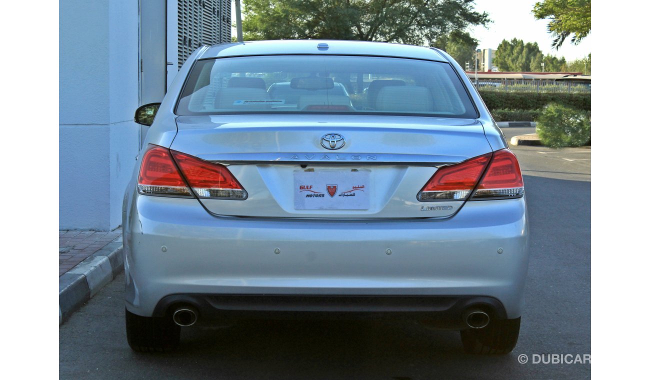 Toyota Avalon excellent condition - 49000km driven only