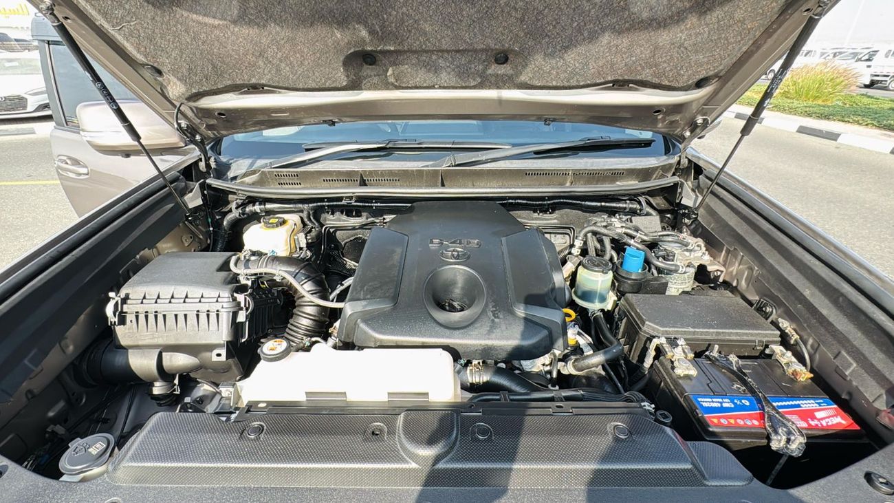 تويوتا برادو LIMGENE BODY KIT INSTALLED | SUNROOF | 2.8L DIESEL ENGINE | 2018