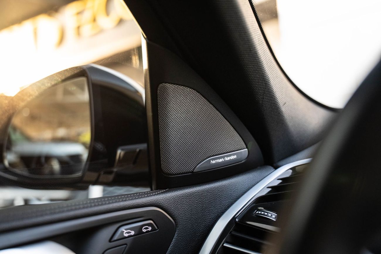 BMW X6 40i M Sport 3.0L M-Kit 40i XDrive 2023 Full Service History GCC