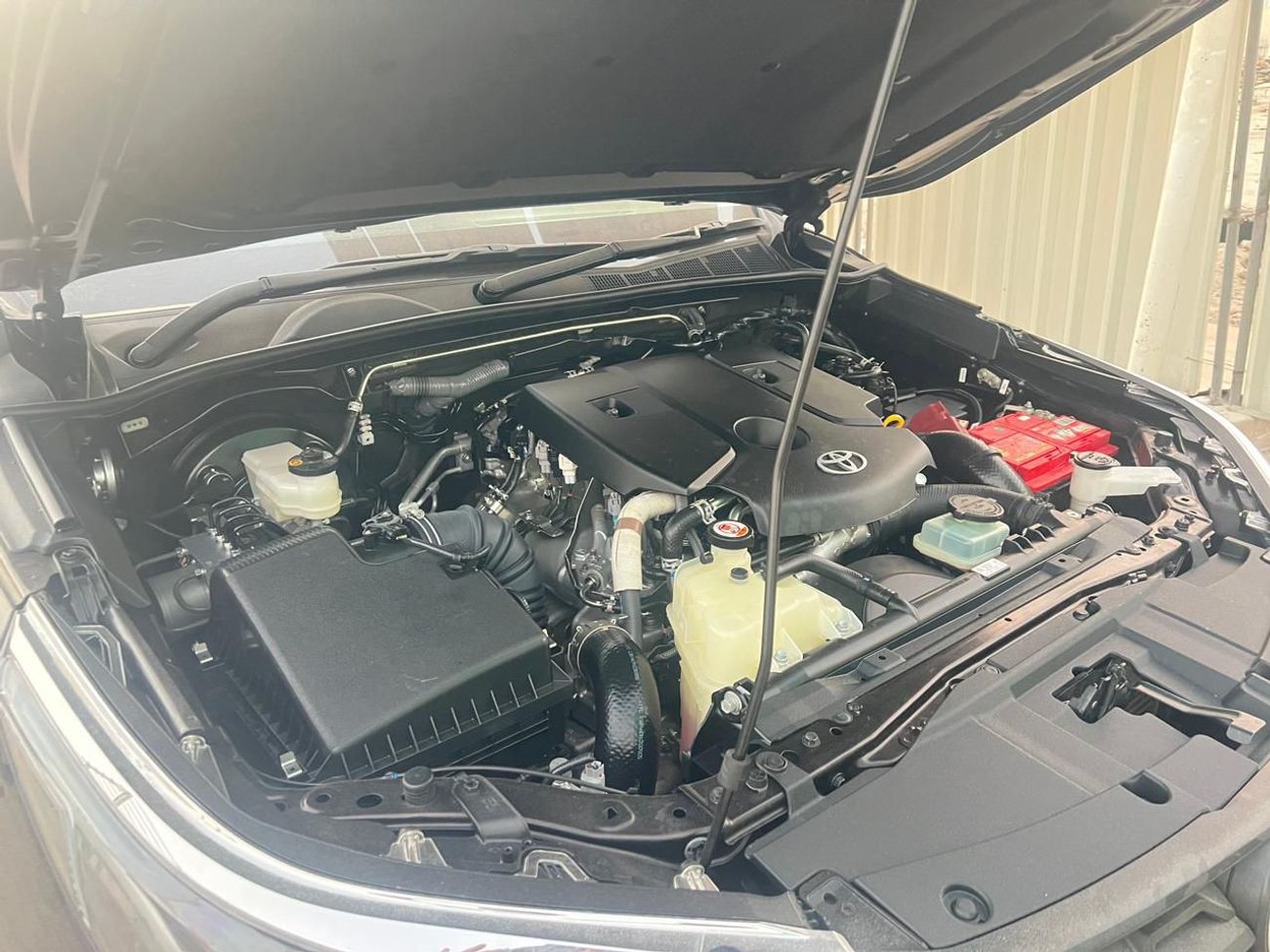 تويوتا فورتونر diesel 2.8 liter ,Right hand drive 2023 Model ,only for export available