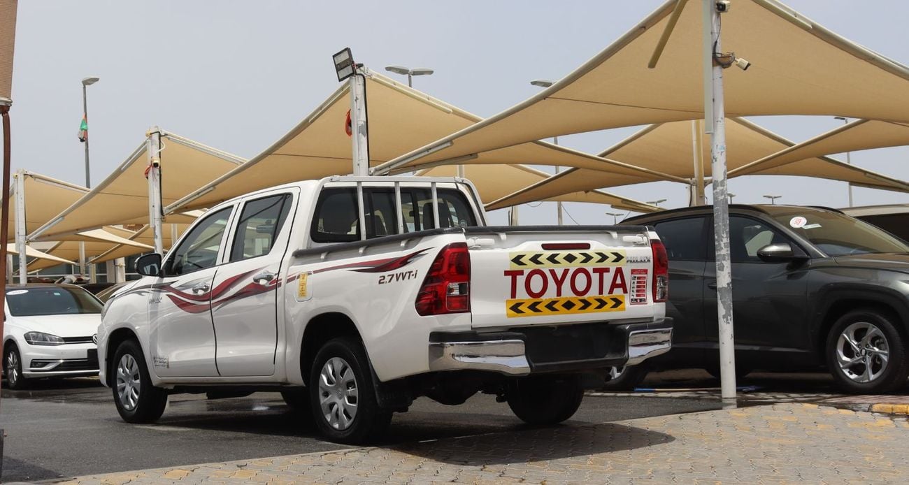 تويوتا هيلوكس تويوتا هيلوكس - 2020 - أتوماتك - خليجى - بدون حوادث- بمحرك 2.7 - دفع خلفى 2WD - بحاله ممتازه من الدا