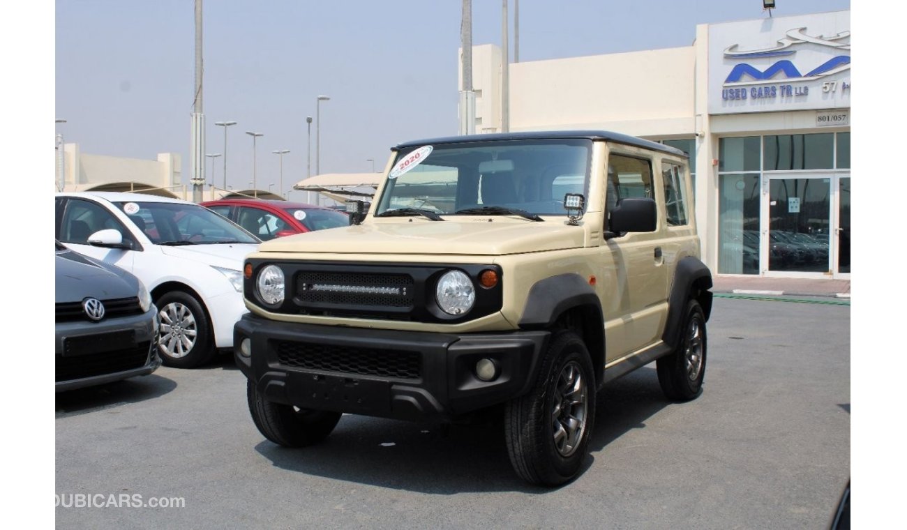 Suzuki Jimny ACCIDENTS FREE - GCC - MANUAL GEAR - CAR IS IN PERFECT CONDITION INSIDE OUT