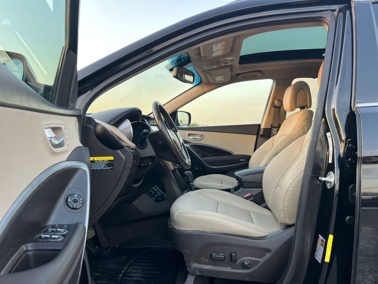Hyundai Santa Fe SPORT (NON GCC) 2018 Hyundai Santafe Fe Full Options 2.0T V4 AWD 4x4 - Panoramic View - 360* 5 CAM -