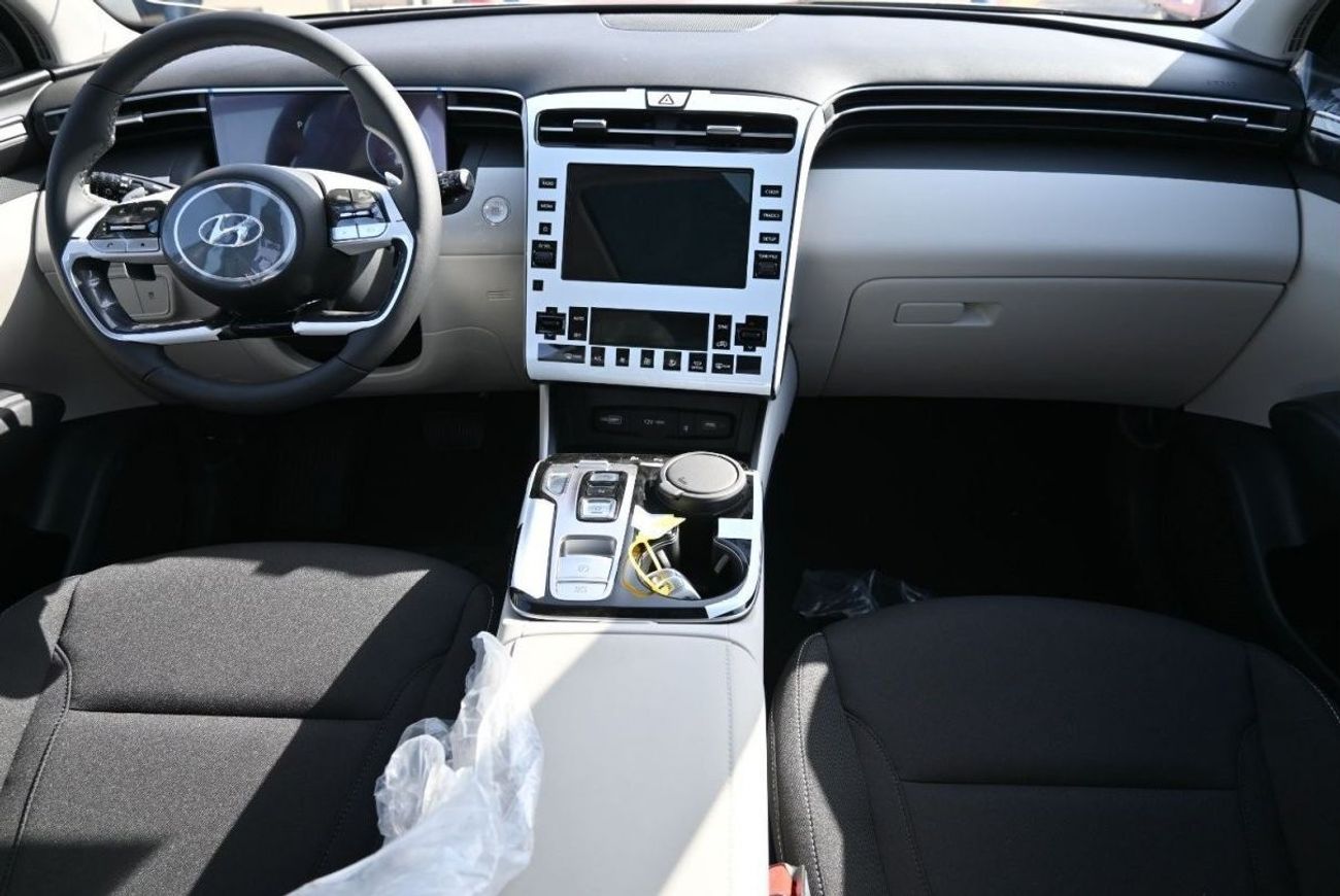 Hyundai Tucson Hyundai Tucson 1.6L Petrol, SUV, FWD, 5 Doors, Cruise Control, Panoramic Roof, Front Electric Seats,