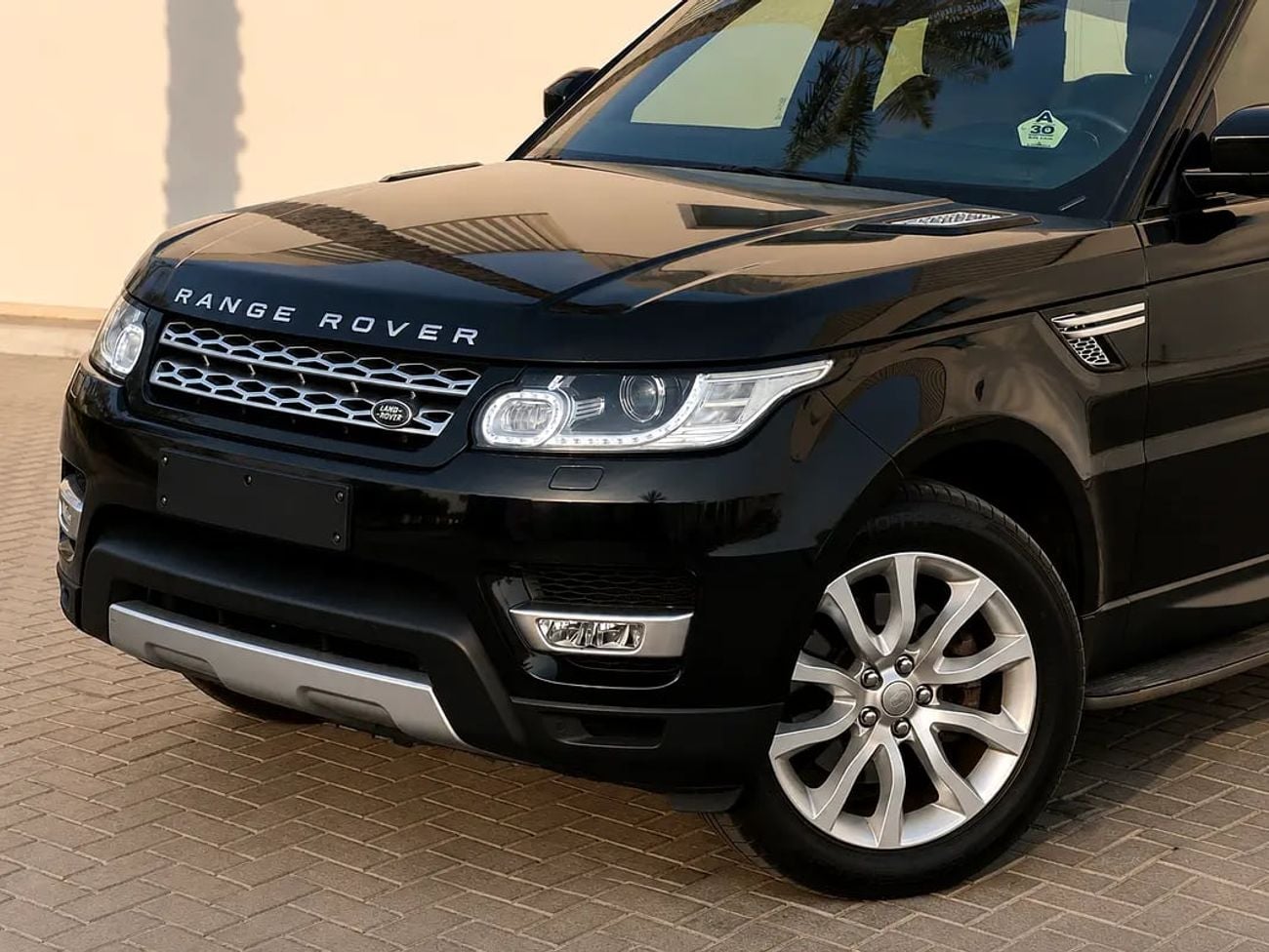 لاند روفر رينج روفر سبورت HSE Pristine HSE | GCC Specs | Low Mileage