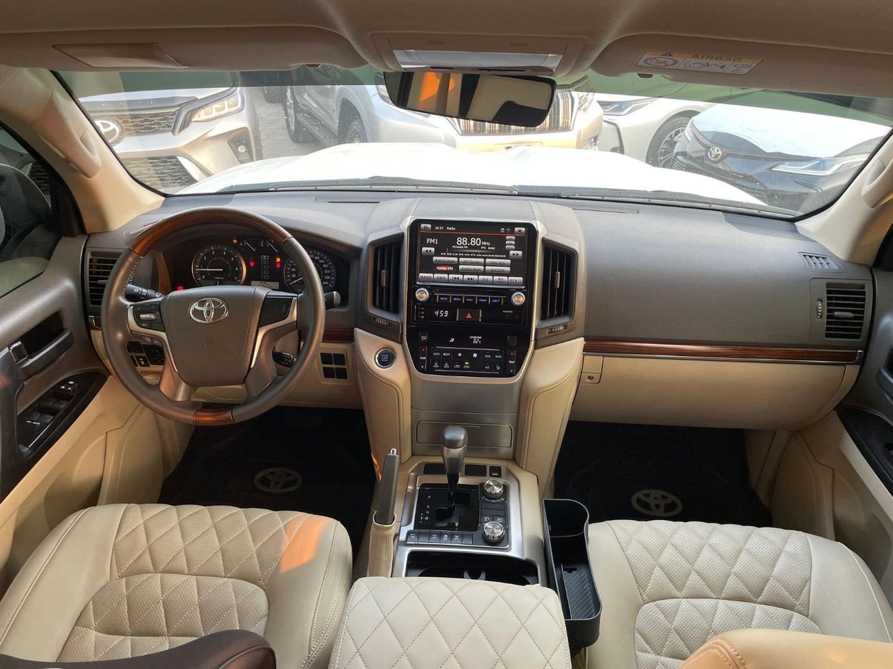 Toyota Land Cruiser GXR+ 4.0L