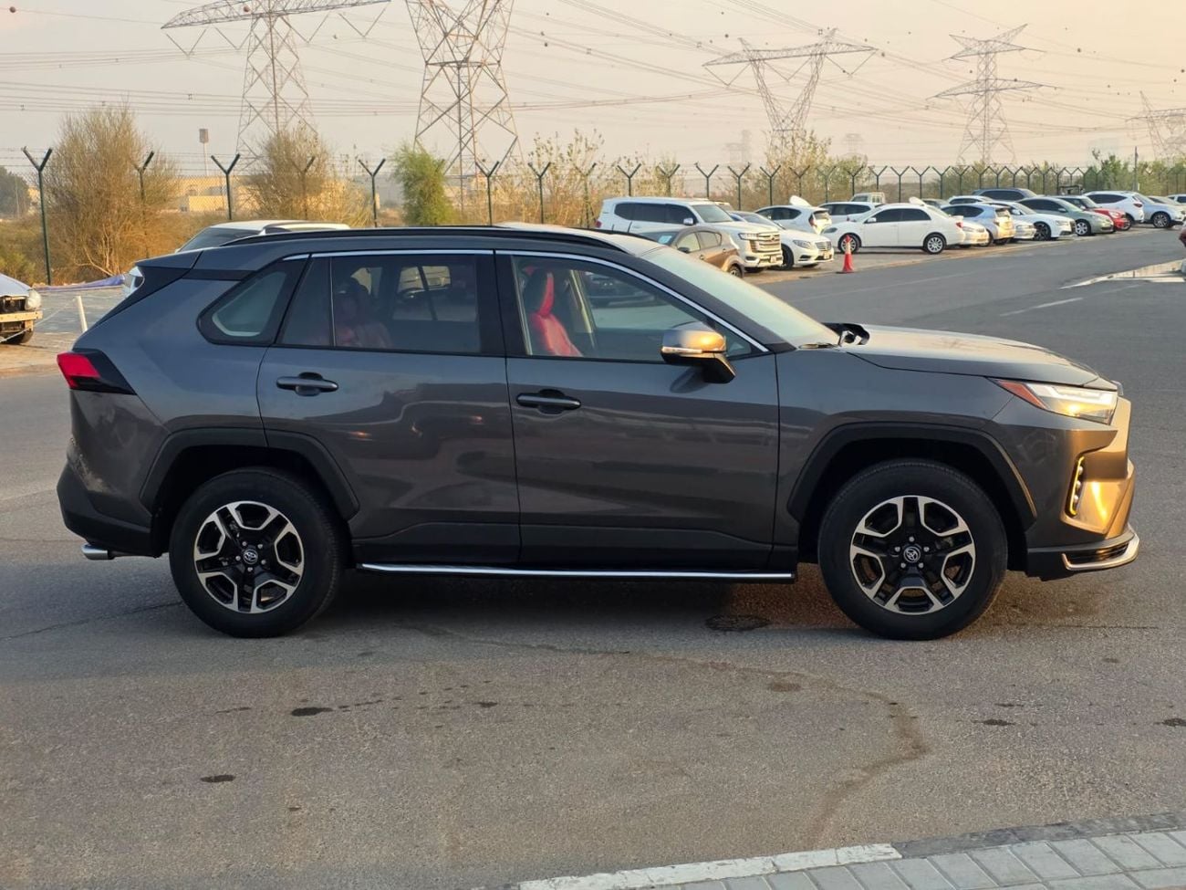 Toyota RAV4 XLE HEV 2025 Model hybrid engine Sunroof , Push button , leather seats and low mileage 6519 onlye