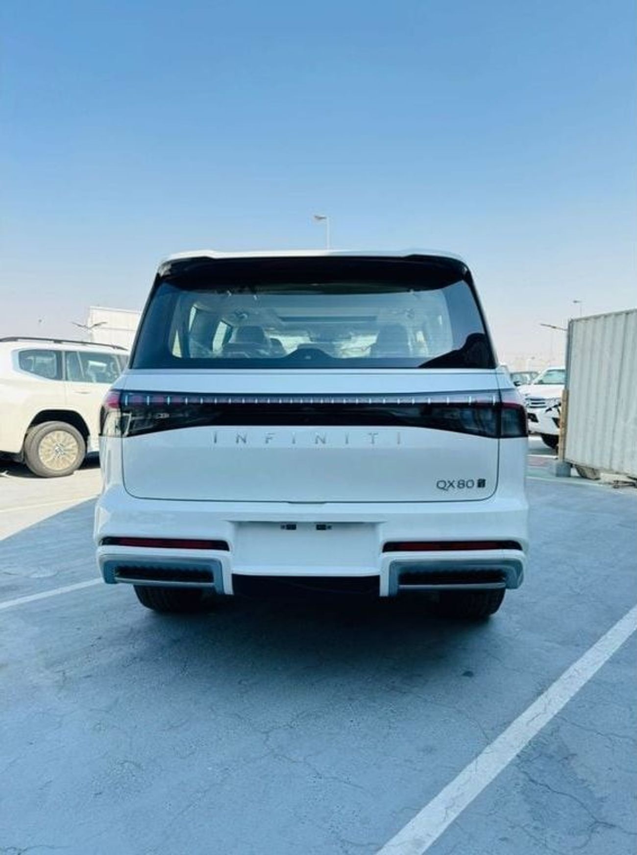 Infiniti QX80 Full option