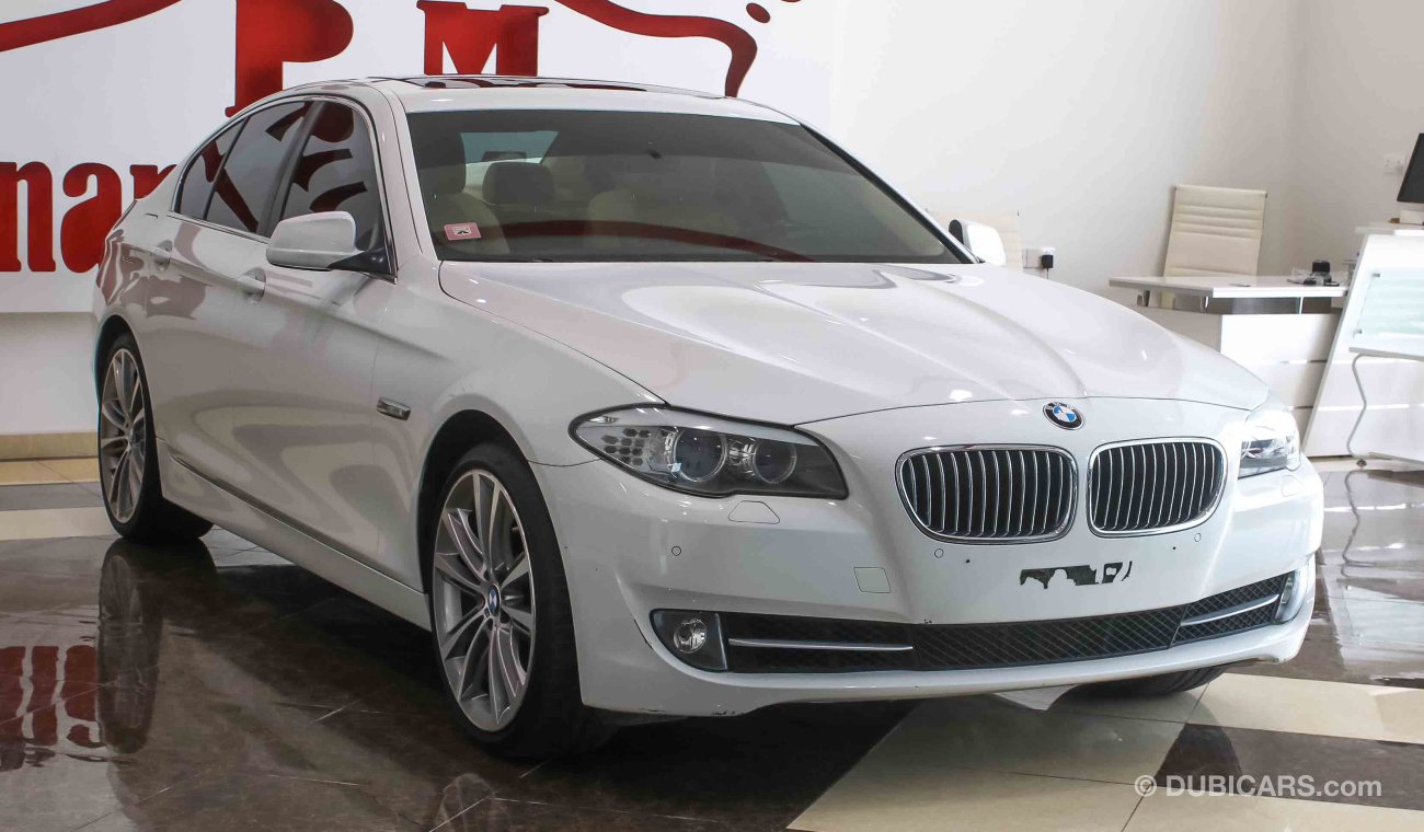 Used BMW 528i I 2012 for sale in Abu Dhabi - 268006
