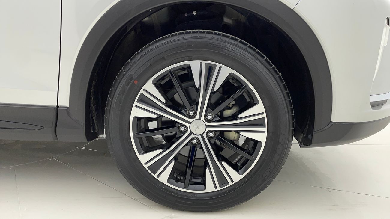 Mitsubishi Eclipse Cross GLX HIGHLINE 1.5 | Zero Down Payment | Free Home Test Drive