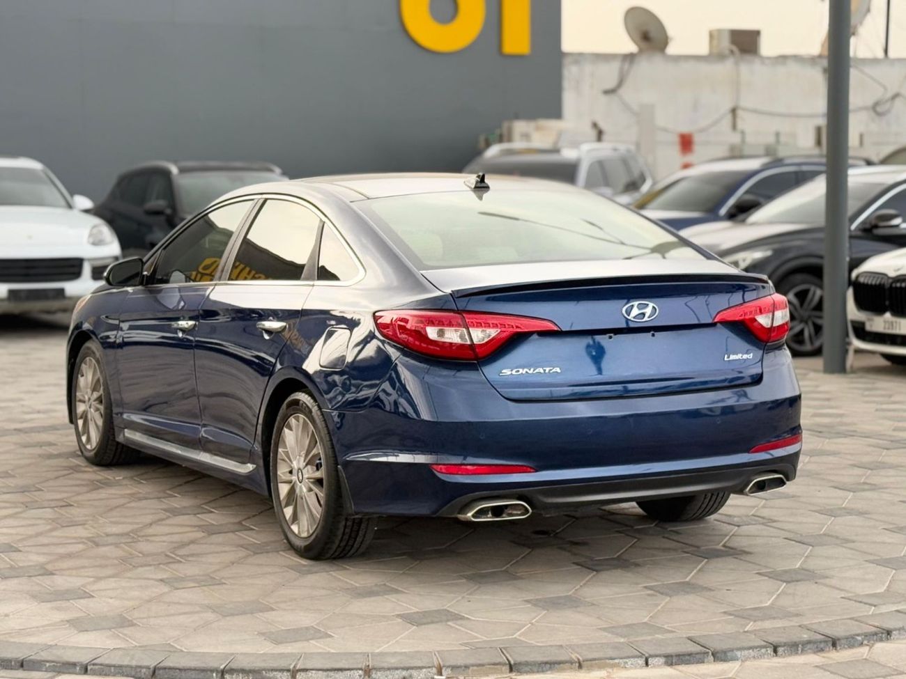 Hyundai Sonata Limited 2.4L