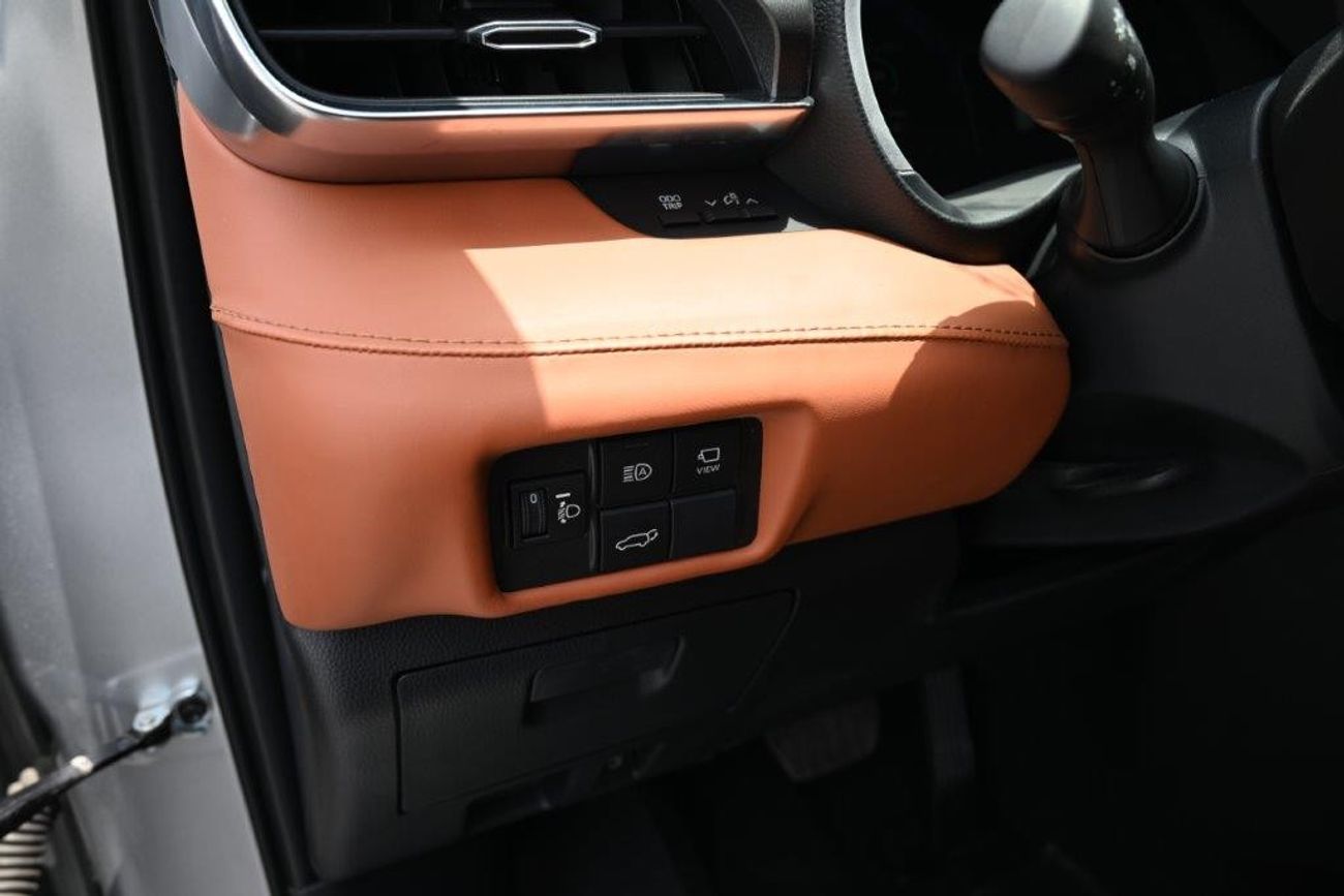 Toyota Highlander Limited Hybrid 2.5L E-AWD 7-Seater Automatic