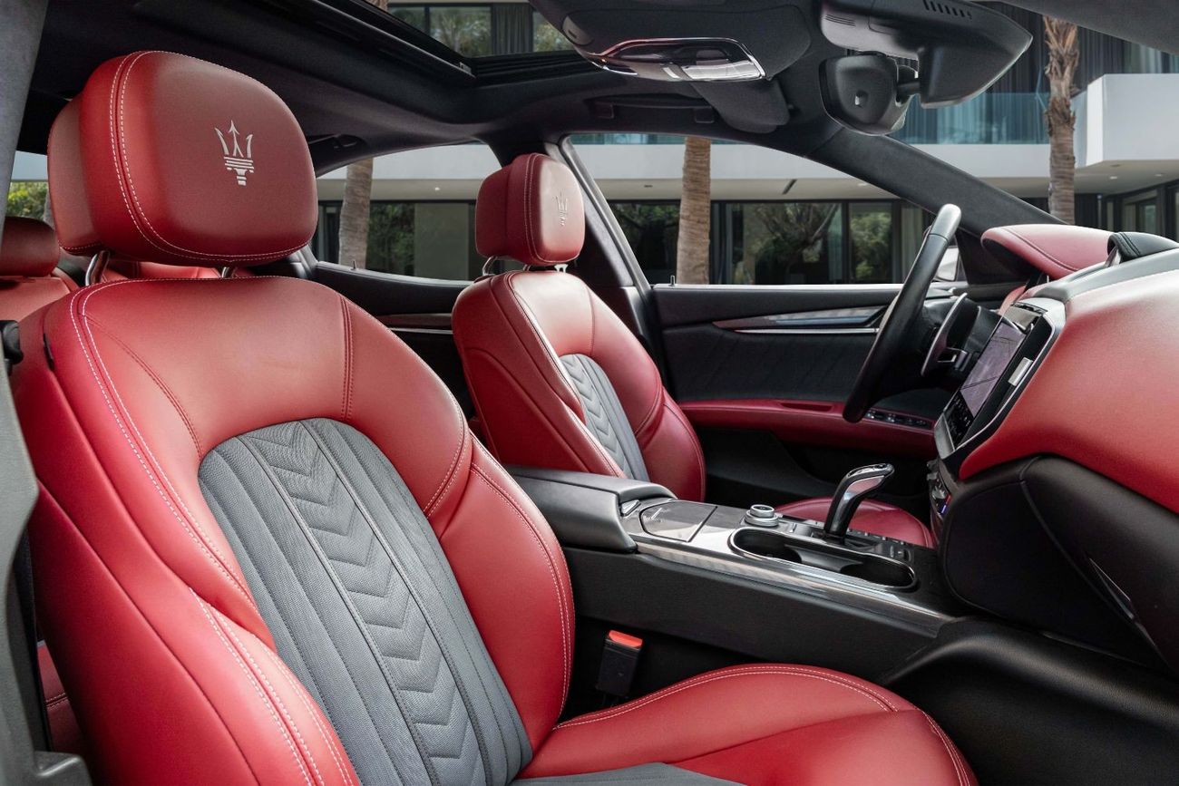 مازيراتي جيبلي GranLusso | 3,133 P.M  | 0% Downpayment | Immaculaate condition