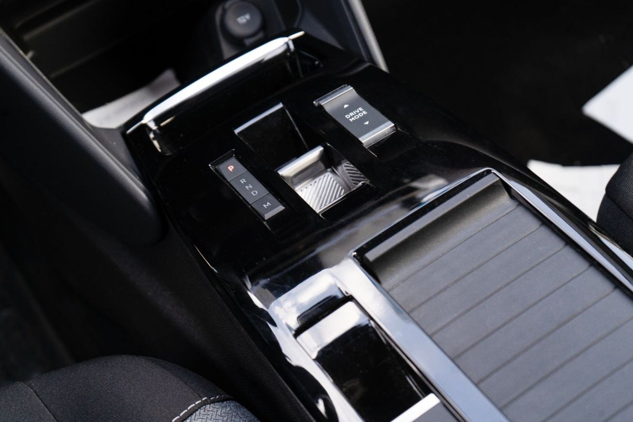 سيتروين C4 2025 Citroen C4 1.2L Turbo Petrol