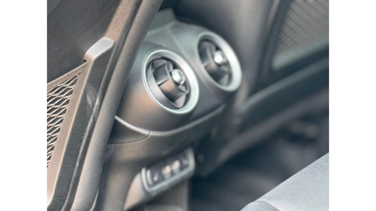 ألفا روميو ستيلفيو سوبر