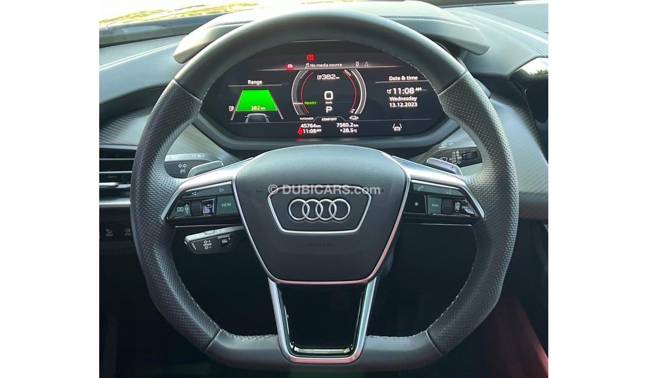 Audi etron GT AUDI GT E-TRON 2022 GCC SPCIAL EDITIONS UNDER WARRANTY WITH SERVICE CONTRACT