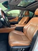 Lexus LS460 Lexus LS460 Model: 2007 Mileage: 220,000 Km  Price: 22,000 dirhams Come to America Full option No. 1