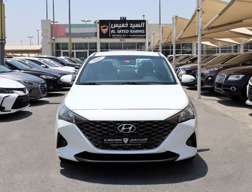 هيونداي أكسنت GL خالية من الحوادث - خليجي - صبغة وكالة - مكينة 1600 سي سي - بحالة الوكالة من الداخل والخارج