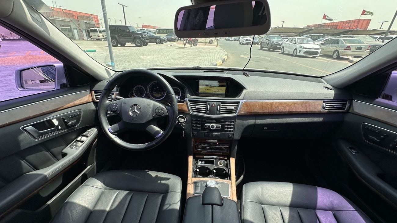 Mercedes Benz E300 ELEGANCE