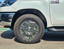 تويوتا هيلوكس SR5 / 2.4L DIESEL A/T / BLIND SPOT / DIFF LOCK / FR&RR CHROME BUMPERS / (CODE # HDFAA)