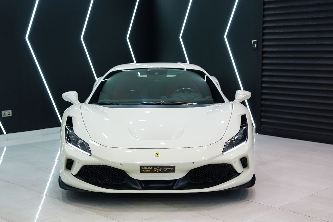 Ferrari F8 Tributo 3.9T V8 2020 Ferrari  F8 Tributo, Passenger Display, Carbon Fiber Interior, Dealer Warranty + Servic
