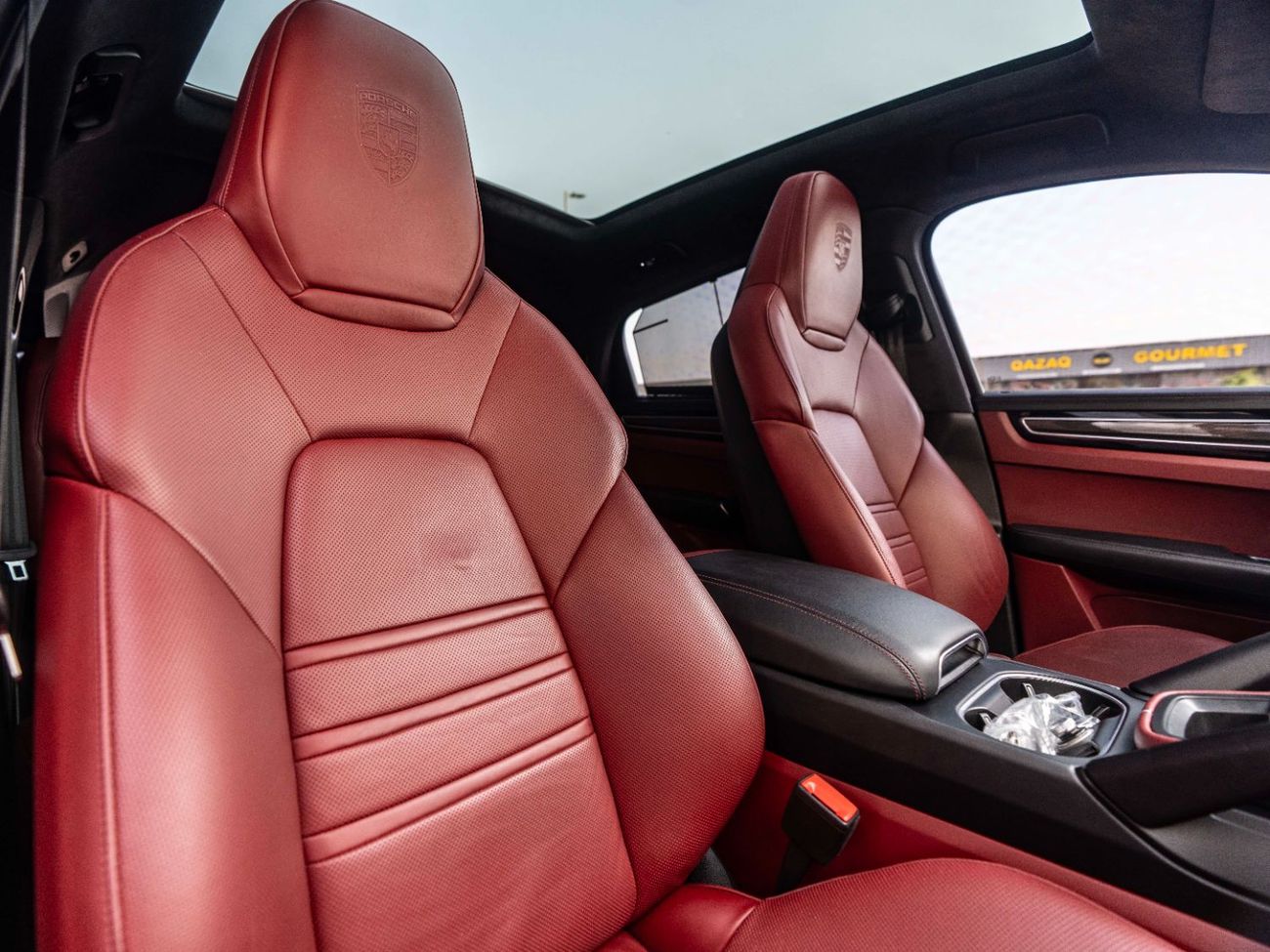 بورش كايان GTS Coupe