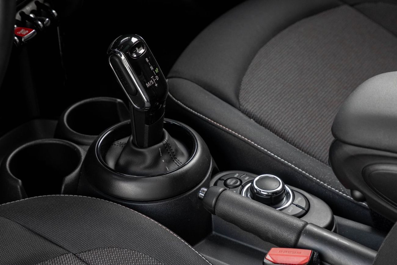 Mini Cooper | 1,546 P.M  | 0% Downpayment | Low KM | Full Mini Service History