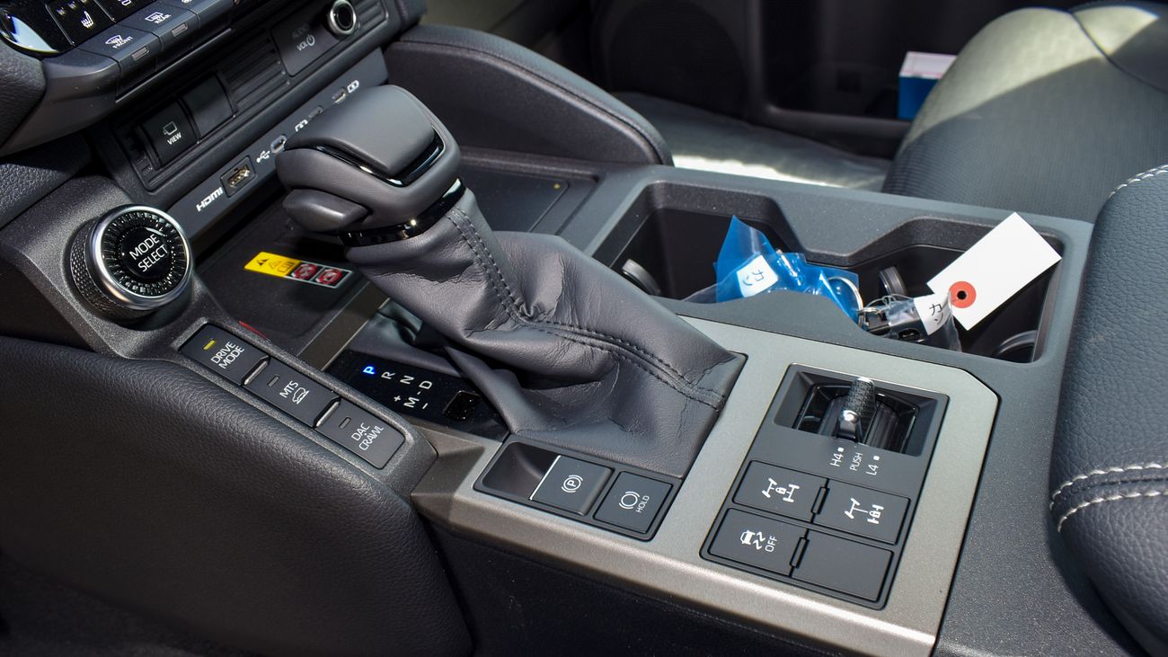 Toyota Prado 2.4L TURBO YM 2024 (EXPORT ONLY)