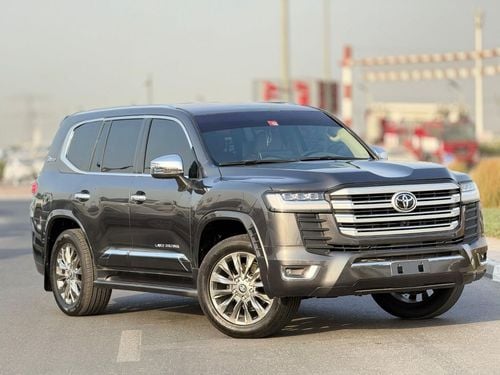 Toyota Land Cruiser Toyota Landcruiser Lc200,2015 grey colour and biegie interior ,Gcc specs LHD petrol engine..8seaters