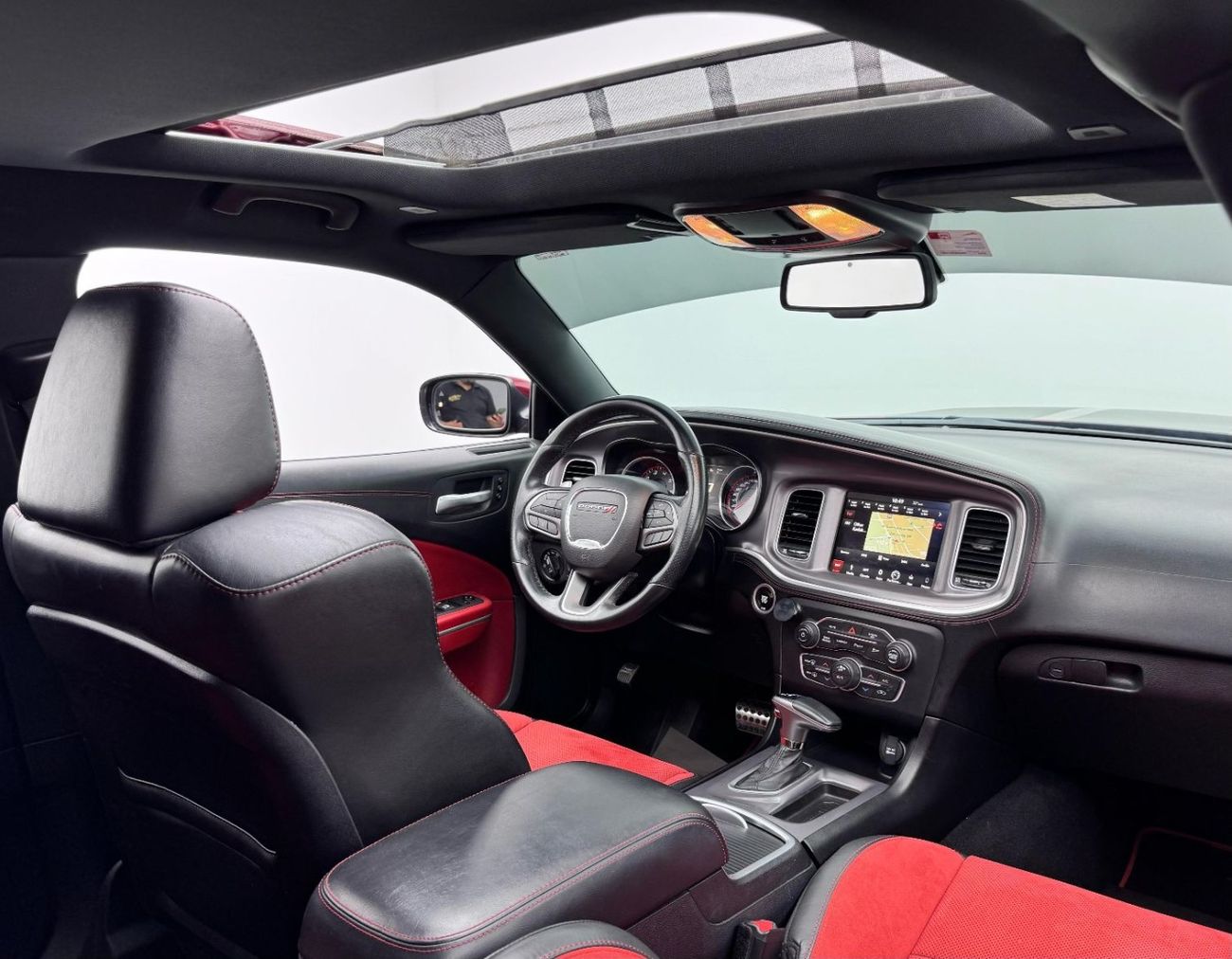 دودج تشارجر R/T Scatpack 6.4L (485 HP) 2019 Dodge Charger 392 Scatpack, Warranty, Full Dodge Service History, GC