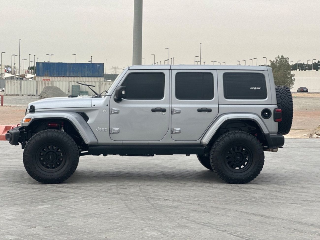 جيب رانجلر MODEL 2021 GCC CAR PERFECT CONDITION INSIDE AND OUTSIDE