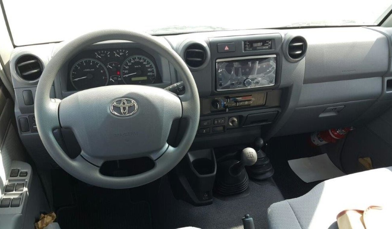 Toyota Land Cruiser LX 76 V6 4.0 FULL OPTION FOR EXPORT