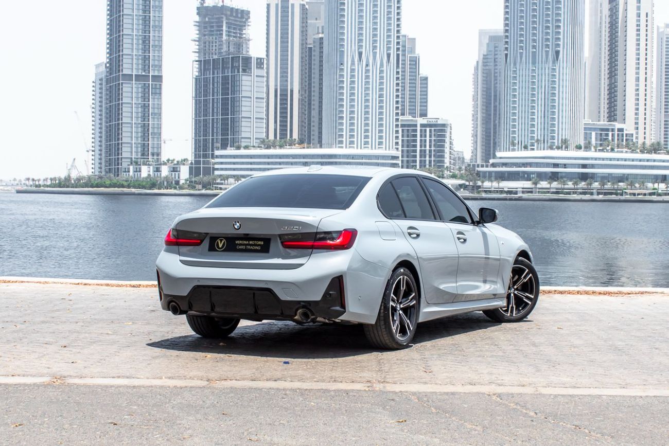 بي أم دبليو 320 M MODERN LINE