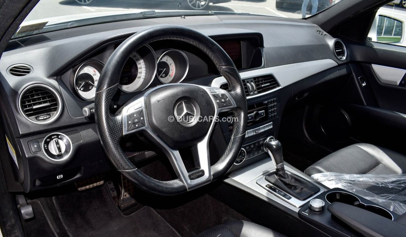 Mercedes-Benz C 300 4 MATIC