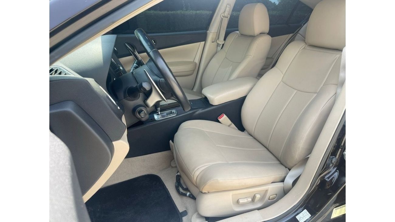 Nissan Maxima SV Nissan Maxima MODEL 2014 V6 L 3,5   Excellent Condition (GCC  _ SPEC) -