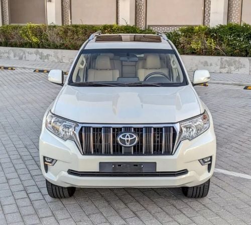 Toyota Prado Toyota prado 2022MODEL 4.0 Txl Petrol Engine Colour white push start Transmission Automatic Interior
