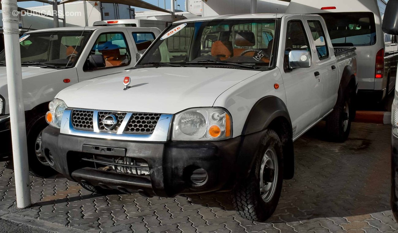 Nissan Pickup GCC 2015 WITHOUT ACCIDENTS WITHOUT PAINT