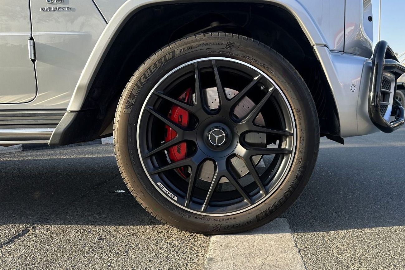 Mercedes-Benz GL 63 AMG Mercedes G63 4.0L V8 AT