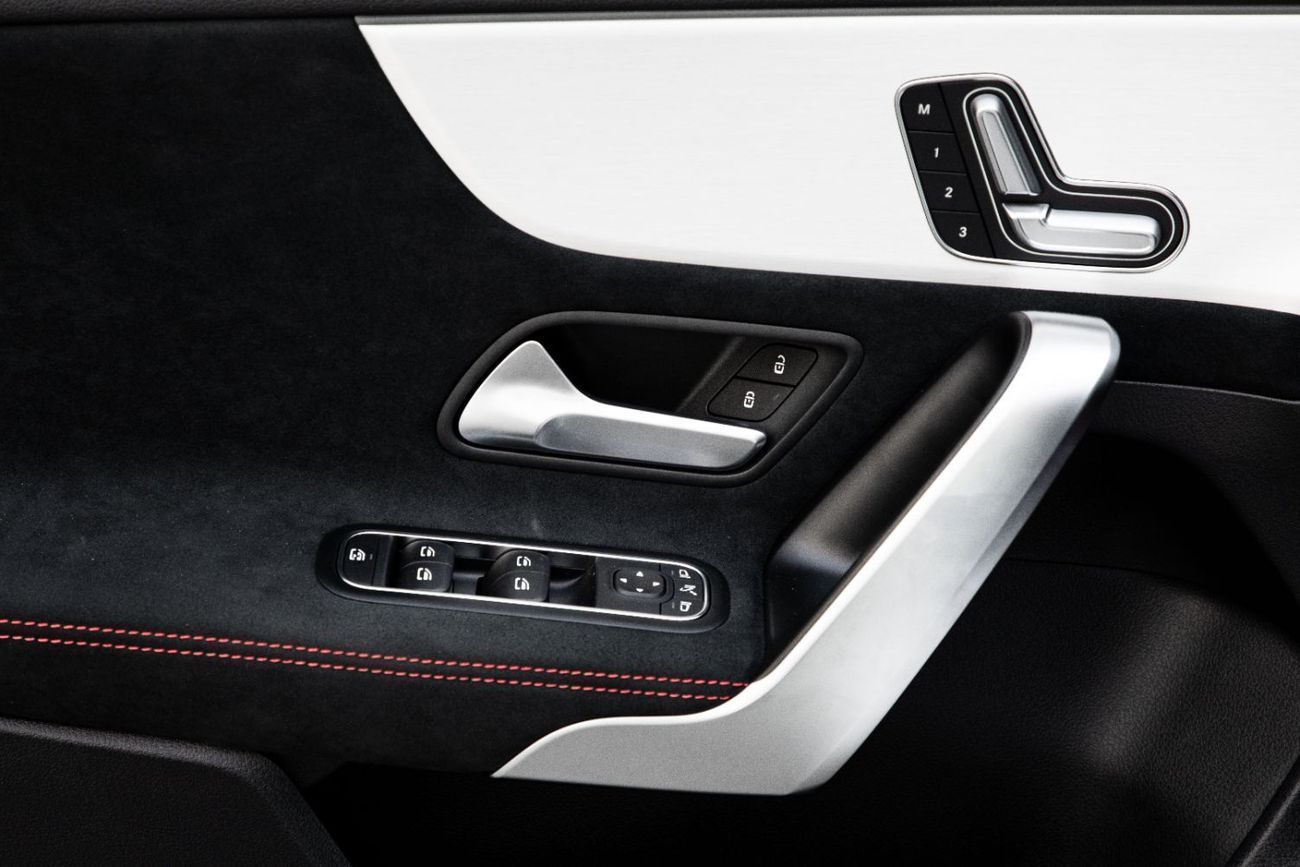 Mercedes-Benz A 200 2,937 P.M  | 0% Downpayment | A200 AMG HATCH | AGENCY WARRANTY!