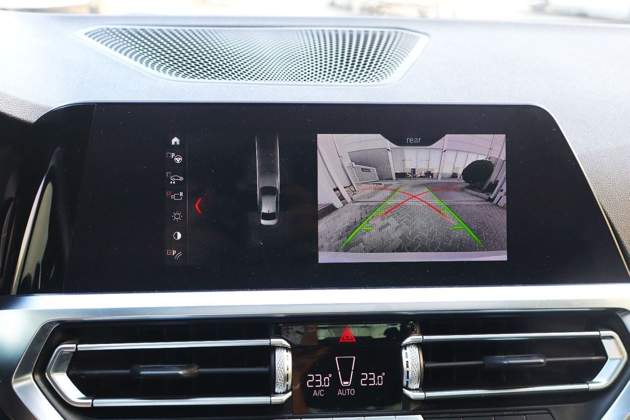 بي أم دبليو 330i M Sport 2.0L (258 HP)